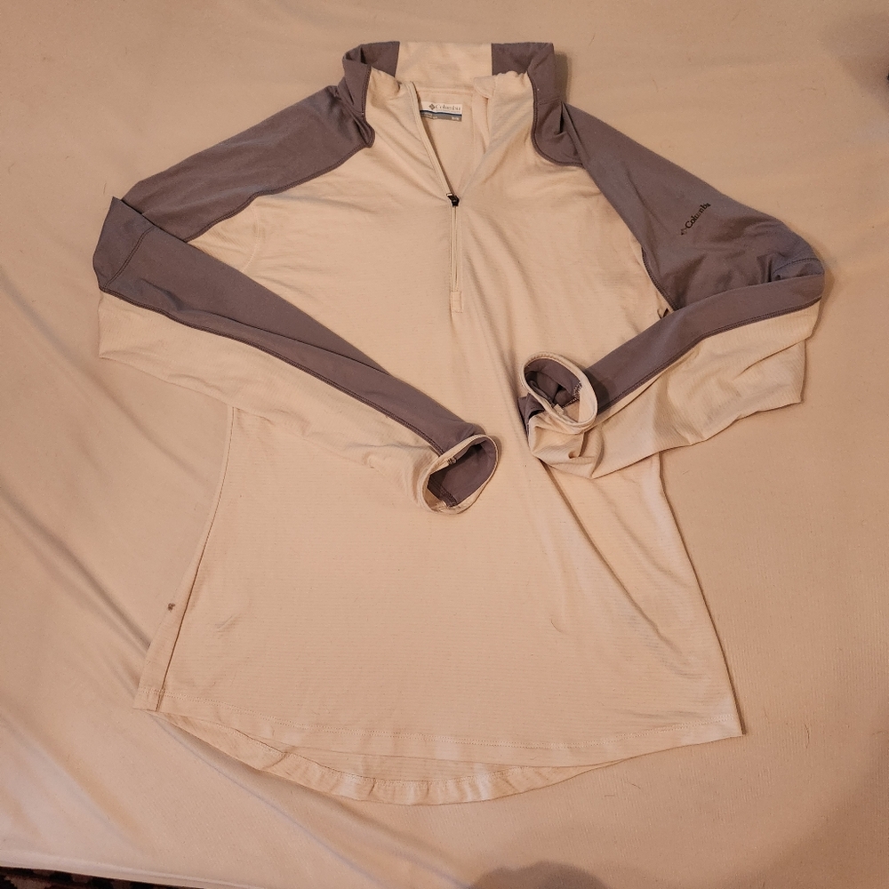 Ladies Columbia Omni-Wick Long Sleeve Quarter Zip mock underlayer